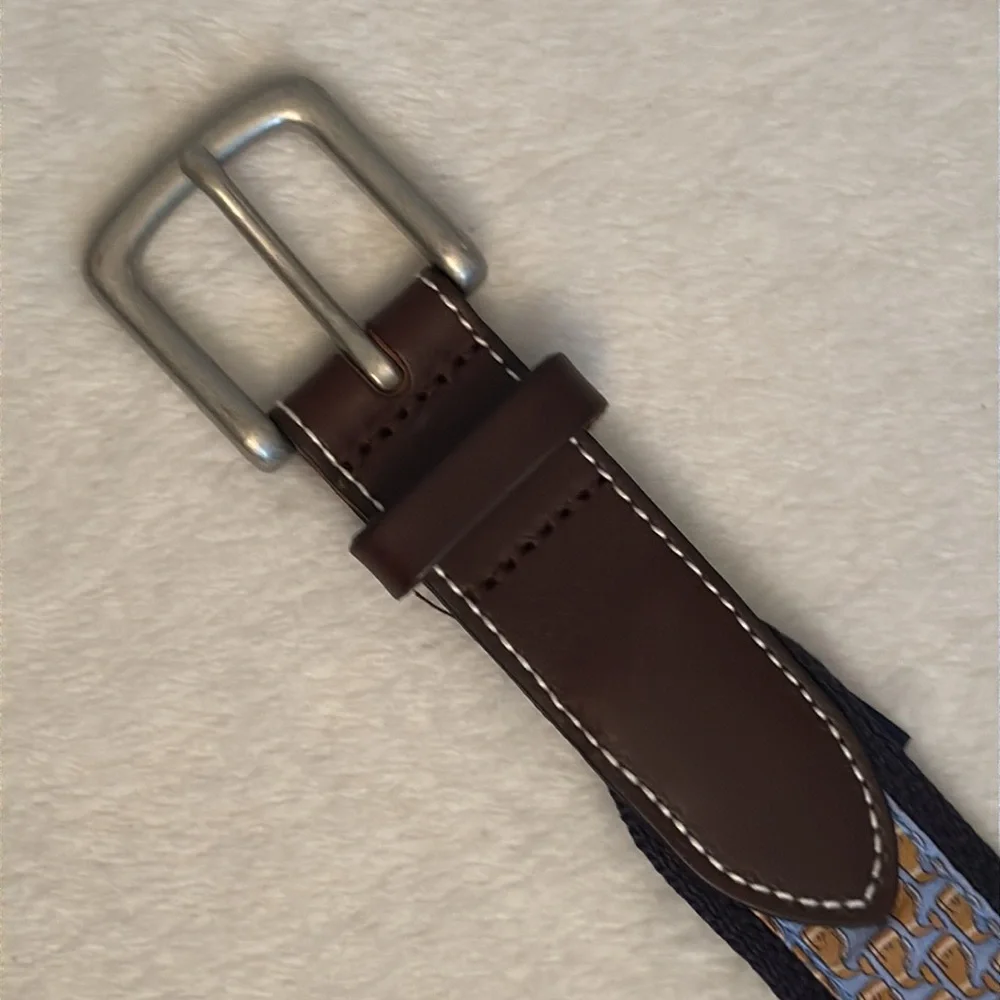 {VV} Vineyard Vines | Football Micro Whale Print Canvas Club Belt (36) - Picture 5 of 16